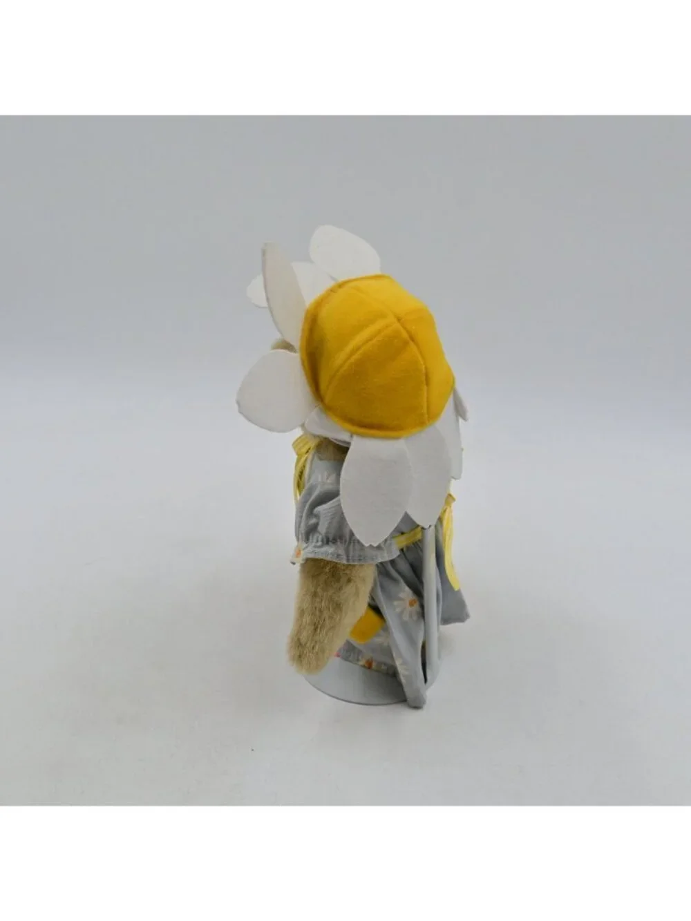 Muffy Vanderbear Daisy Petals Vintage Bear Stuffed Plush W/ Stand